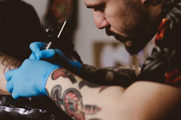 Tattoo FAQ: Do Tattoos Hurt?