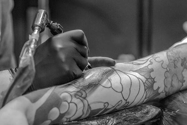 Tattoo FAQ: Do Tattoo Artists Use Numbing Cream?
