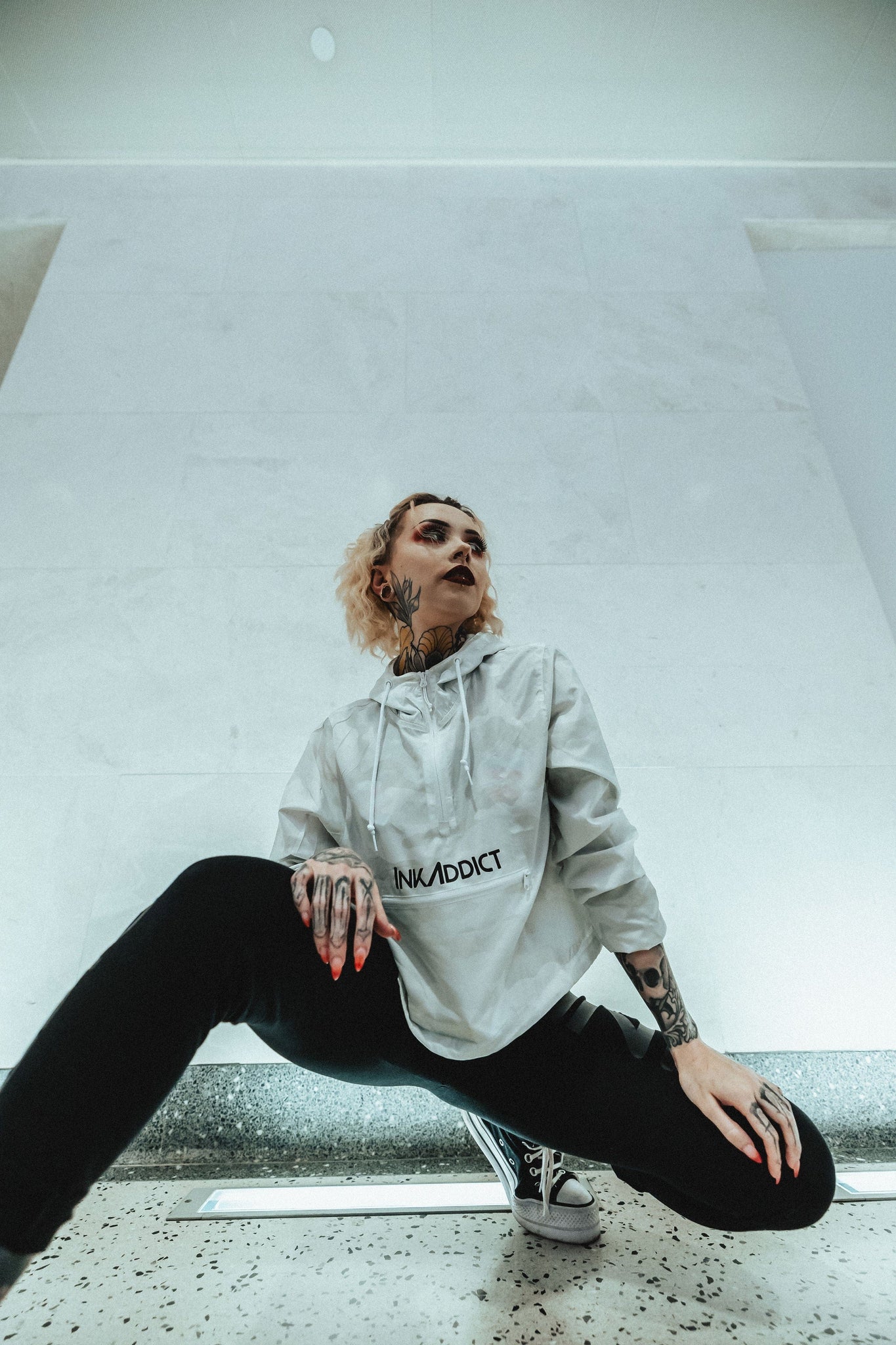 InkAddict White Camo Cropped Women's Windbreaker