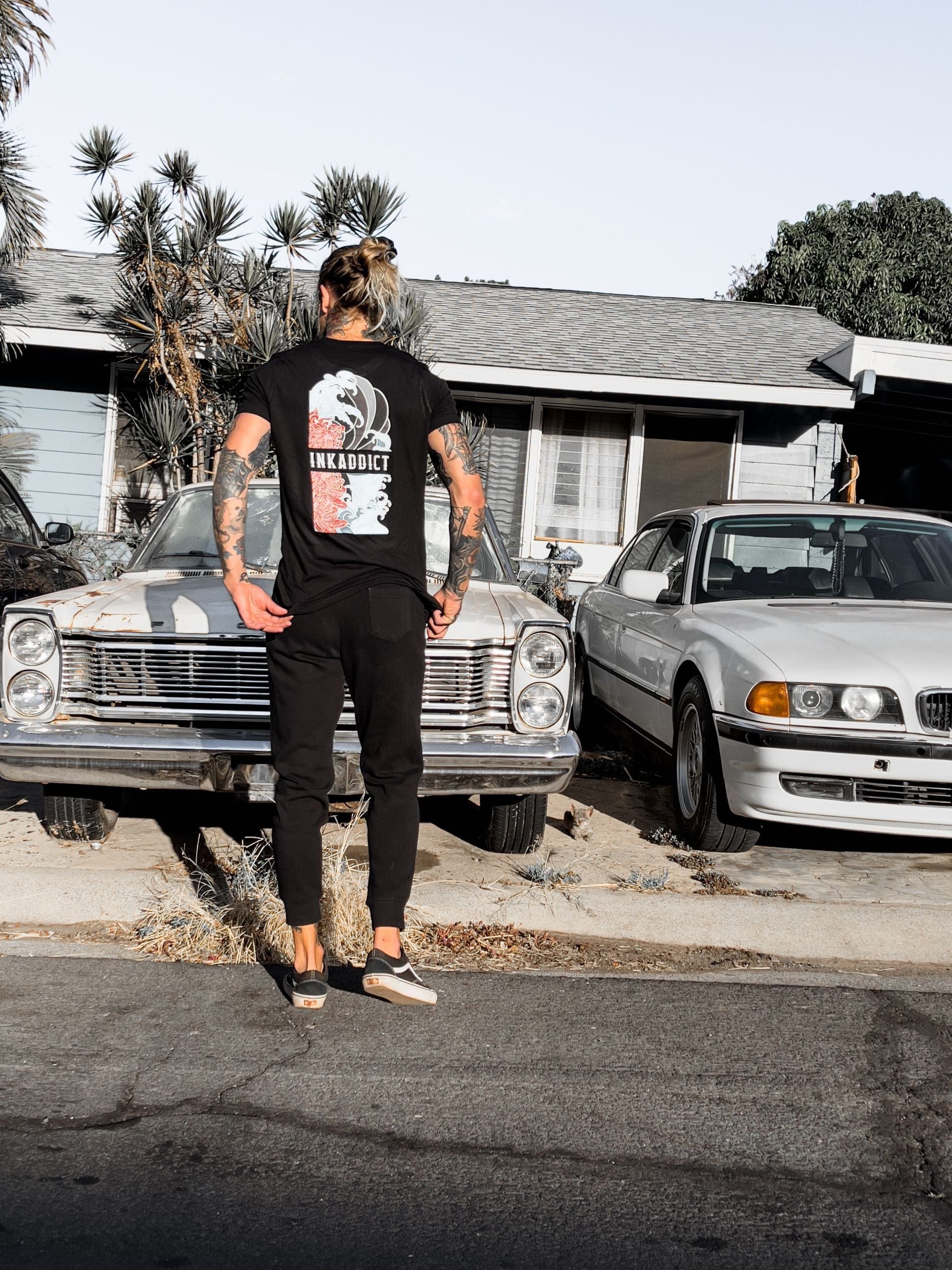 InkAddict Wave Unisex Tee