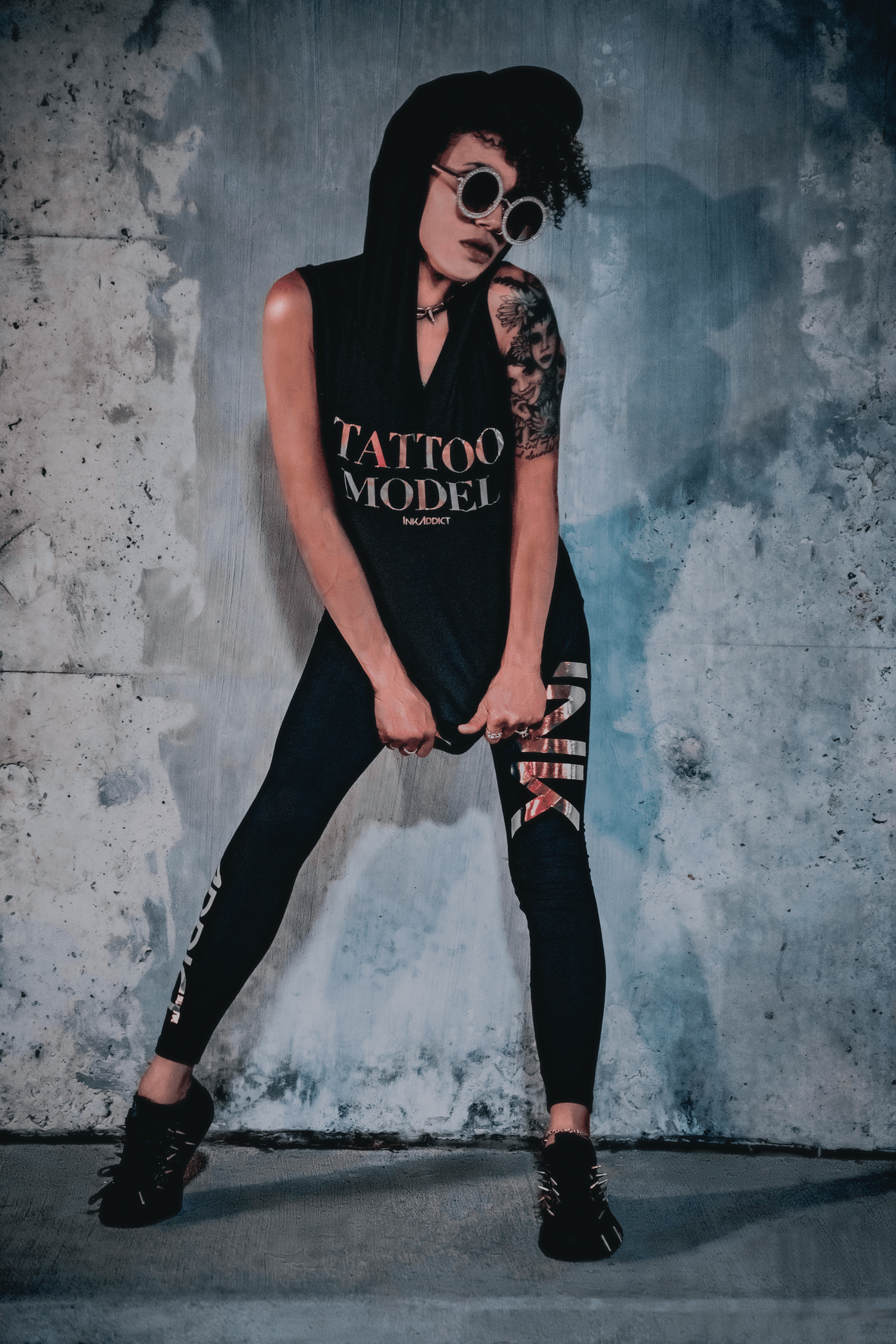 Tattoo Model Chroma Women's Sleeveless Hoodie Tee